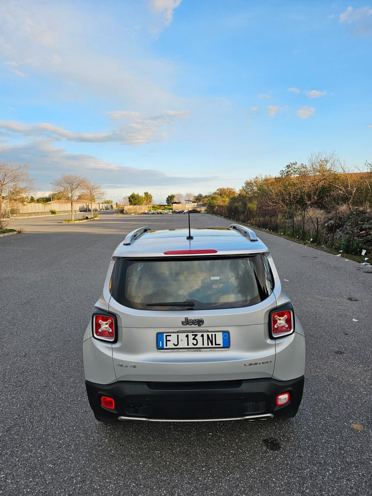 Jeep Renegade 2.0 Mjt 140CV 4WD Active Drive Limited Tetto Panoramico