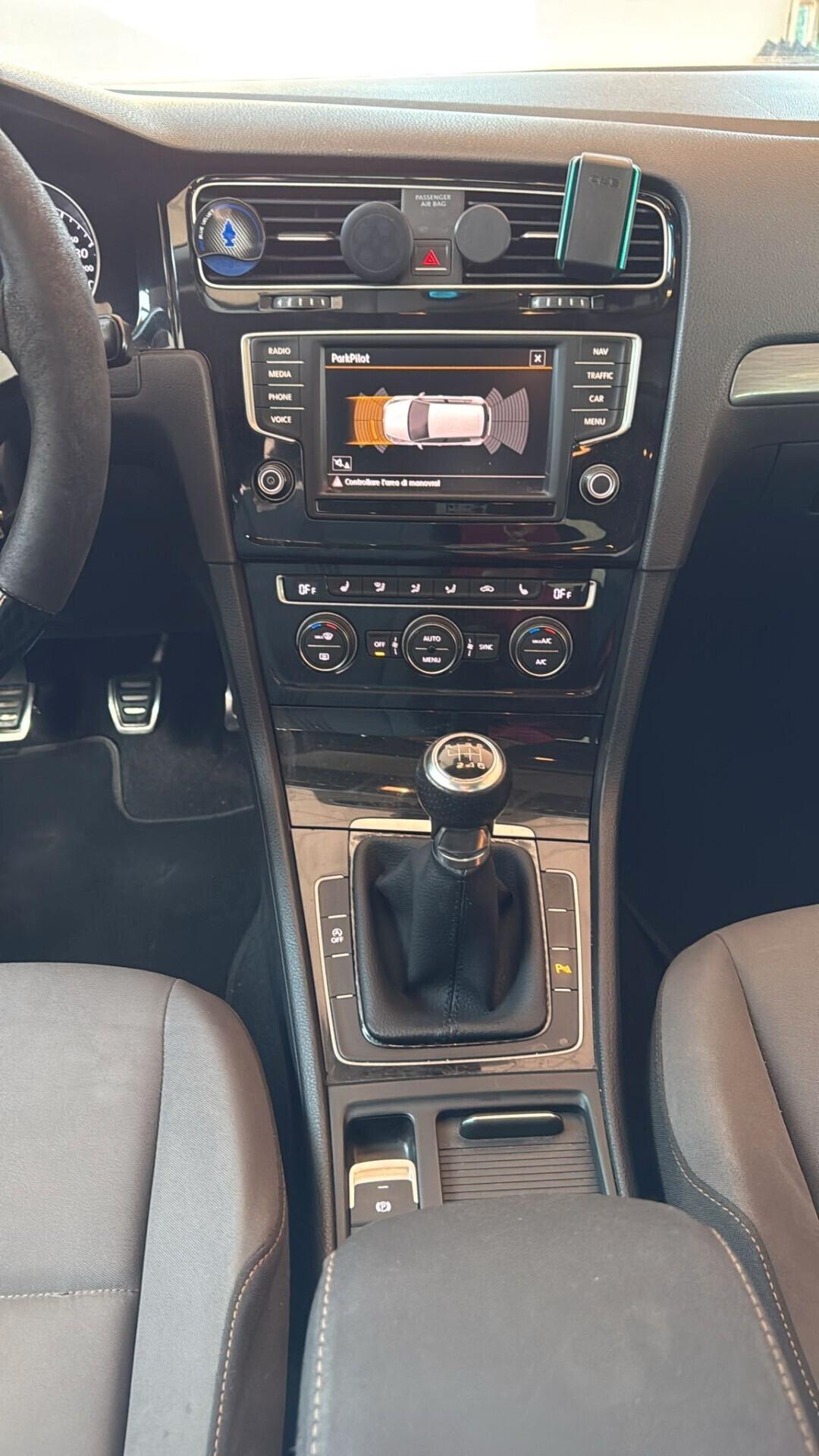 Volkswagen Golf 2.0 TDI 5p. 4MOTION Highline BlueMotion Technology