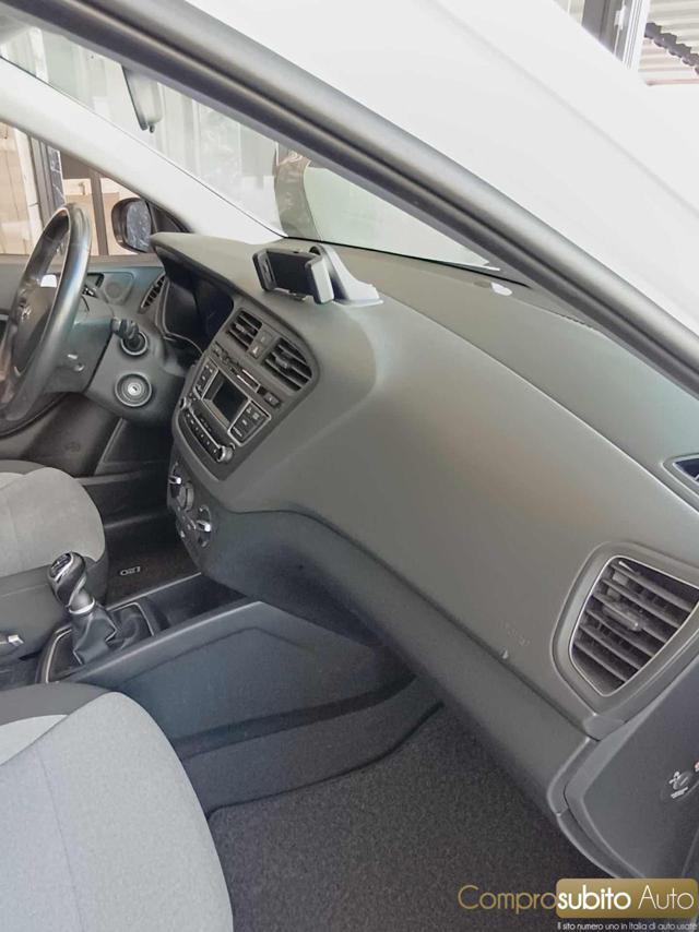 HYUNDAI i20 1.1 CRDi 12V 5 porte Comfort