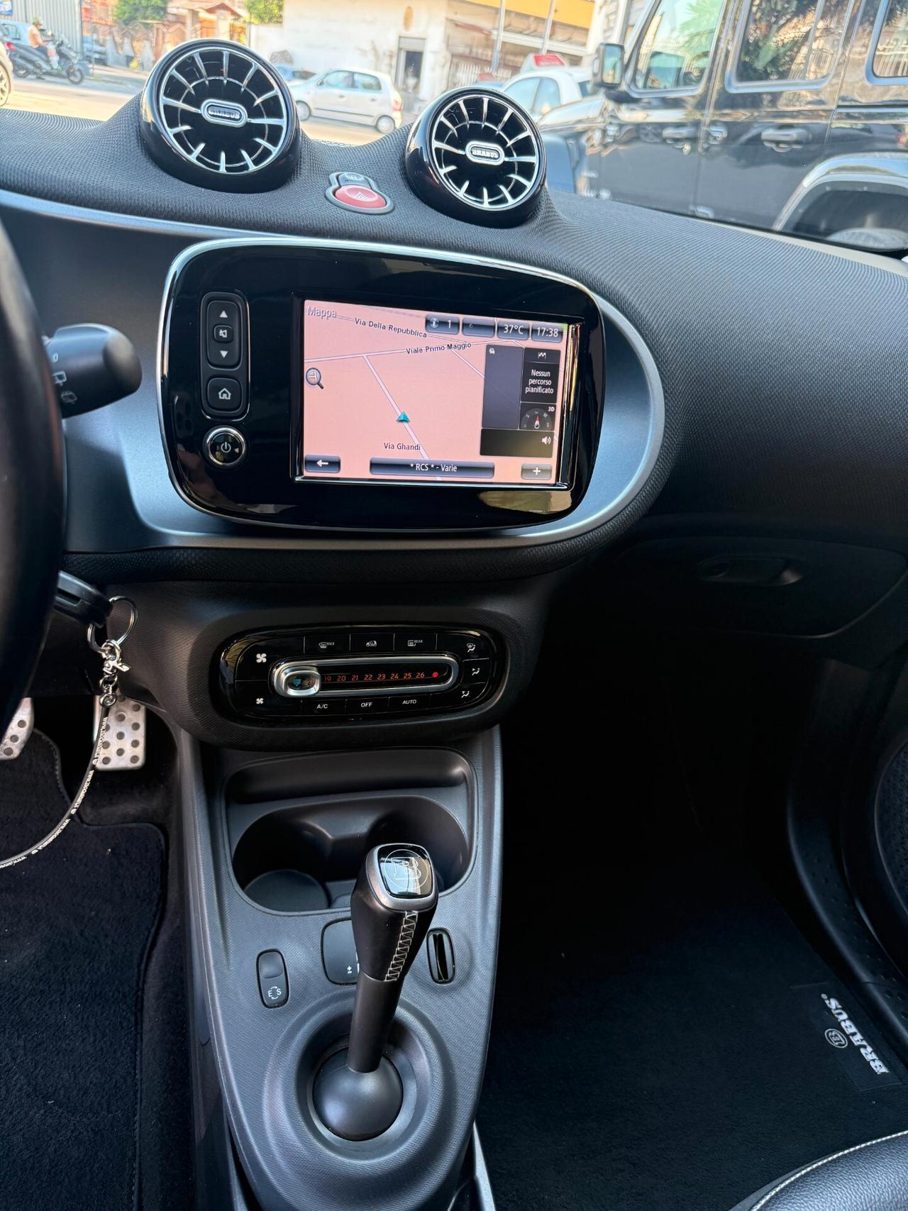 Smart brabus FORFOUR 0.9 110 CV TURBO TWINAMIC BRABUS