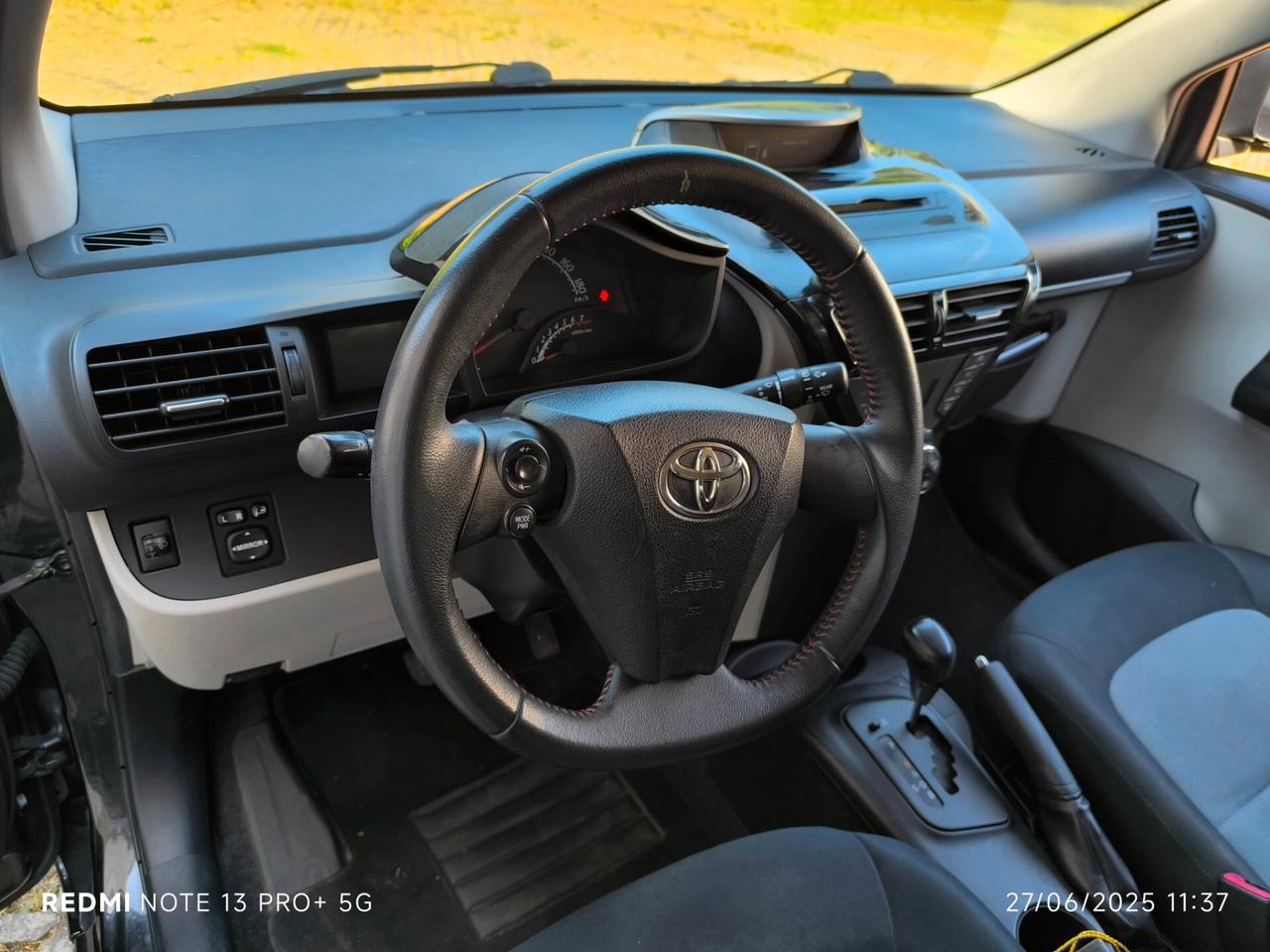 Toyota iQ 1.0 CVT Lounge