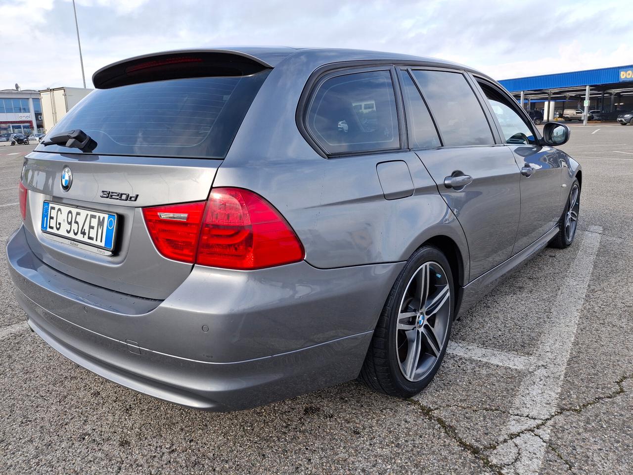 Bmw 318d 2.0 143CV. cat Touring MSport*RESTYLING*