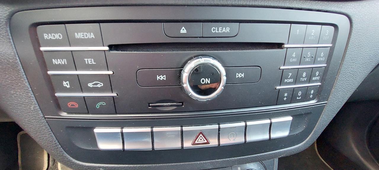 MERCEDES B180 PREMUIM 1,5 DIESEL 110 CV NAVI TELEFONO RETROCAMERA FULL FULL