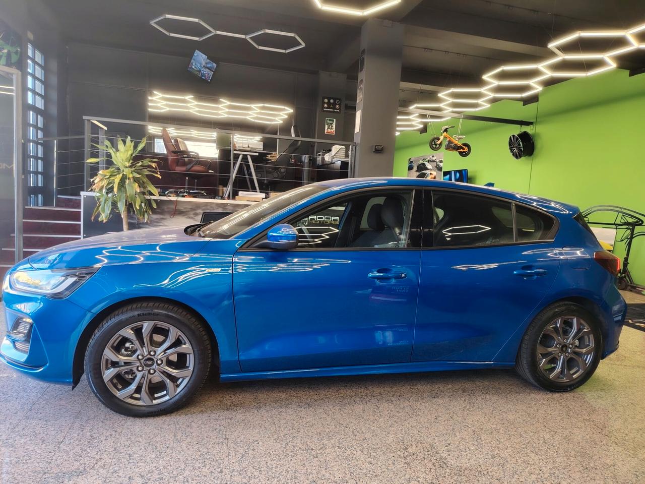 Ford Focus 1.0 EcoBoost Hybrid 125 CV 5p. ST-Line