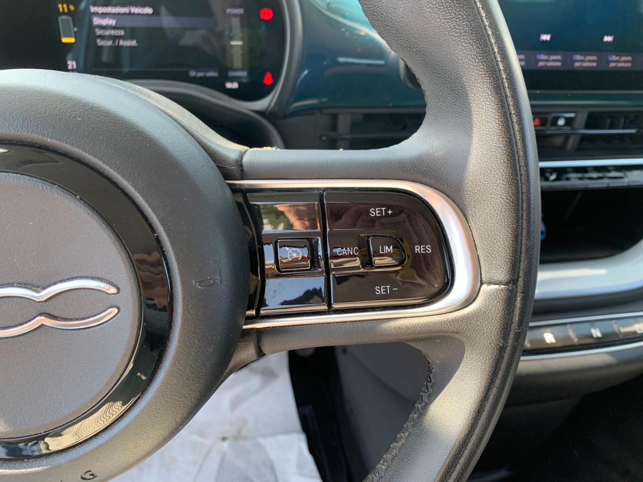 Fiat 500 Action Berlina 42 kWh