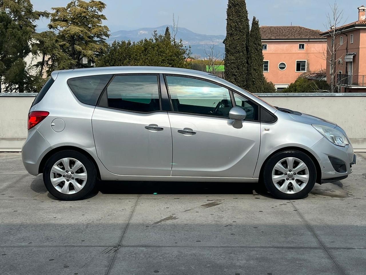 Opel Meriva 1.3 CDTI 95CV ecoFLEX Elective Neopatentati