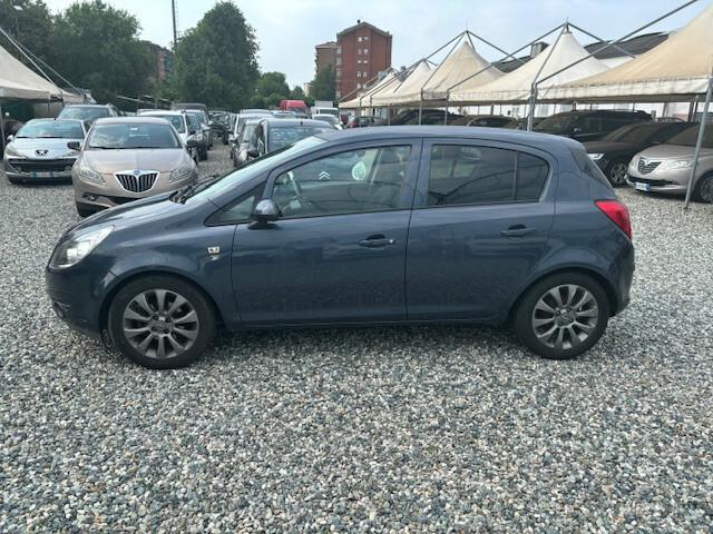 Opel Corsa 1.2 5 porte Club