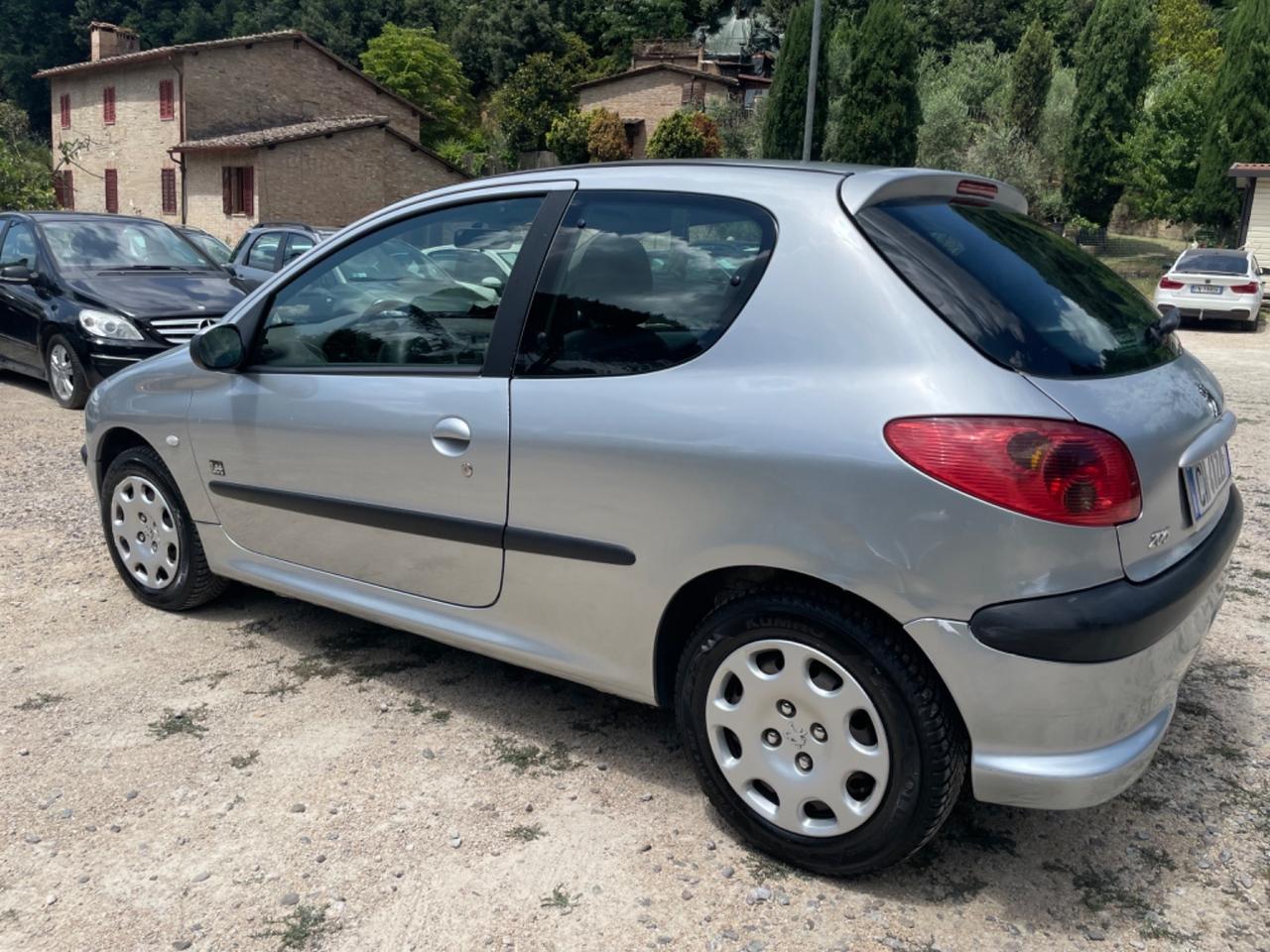 Peugeot 206 1.1 Benzina - Neopatentati