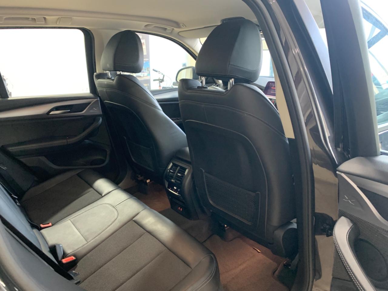 X3 xDrive20d 48V Business Advantage