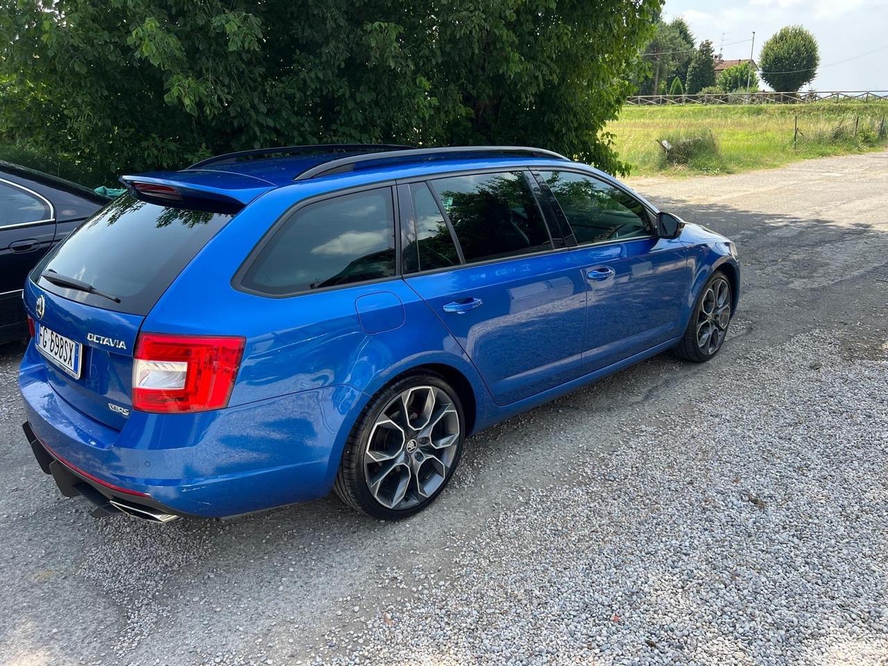 Skoda Octavia 2.0 TDI DSG Wagon RS