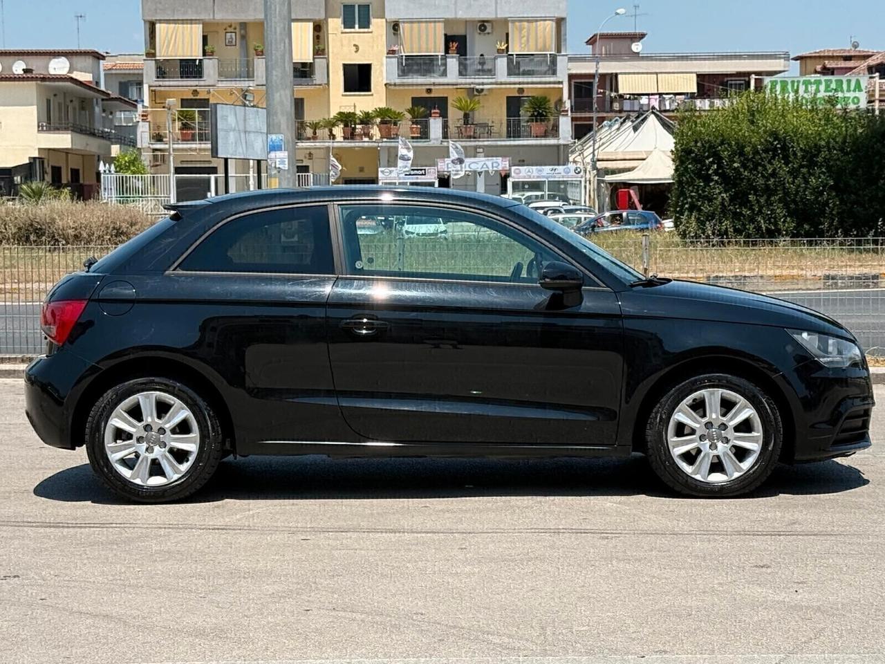 Audi A1 1.6 TDI S tronic Attraction