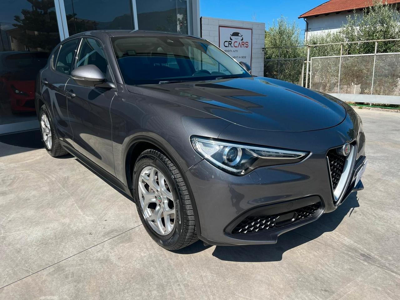 Alfa Romeo Stelvio 2.2 Turbodiesel 160 CV AT8 RWD Business