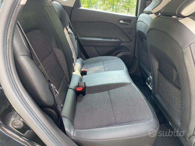 Renault Captur Plug-in Hybrid E-Tech 160 CV I...