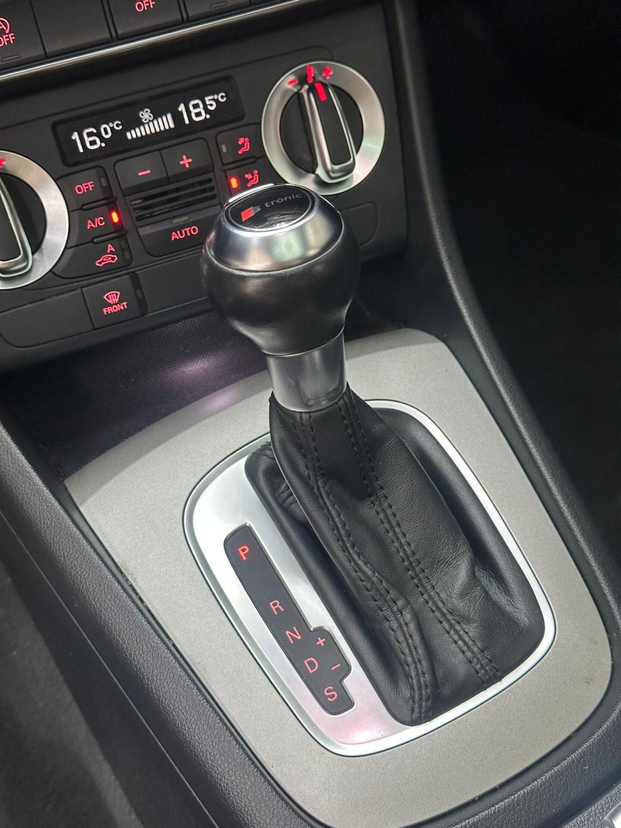 Audi Q3 2.0 TDI 140 CV quattro S tronic TETTO APRIBILE