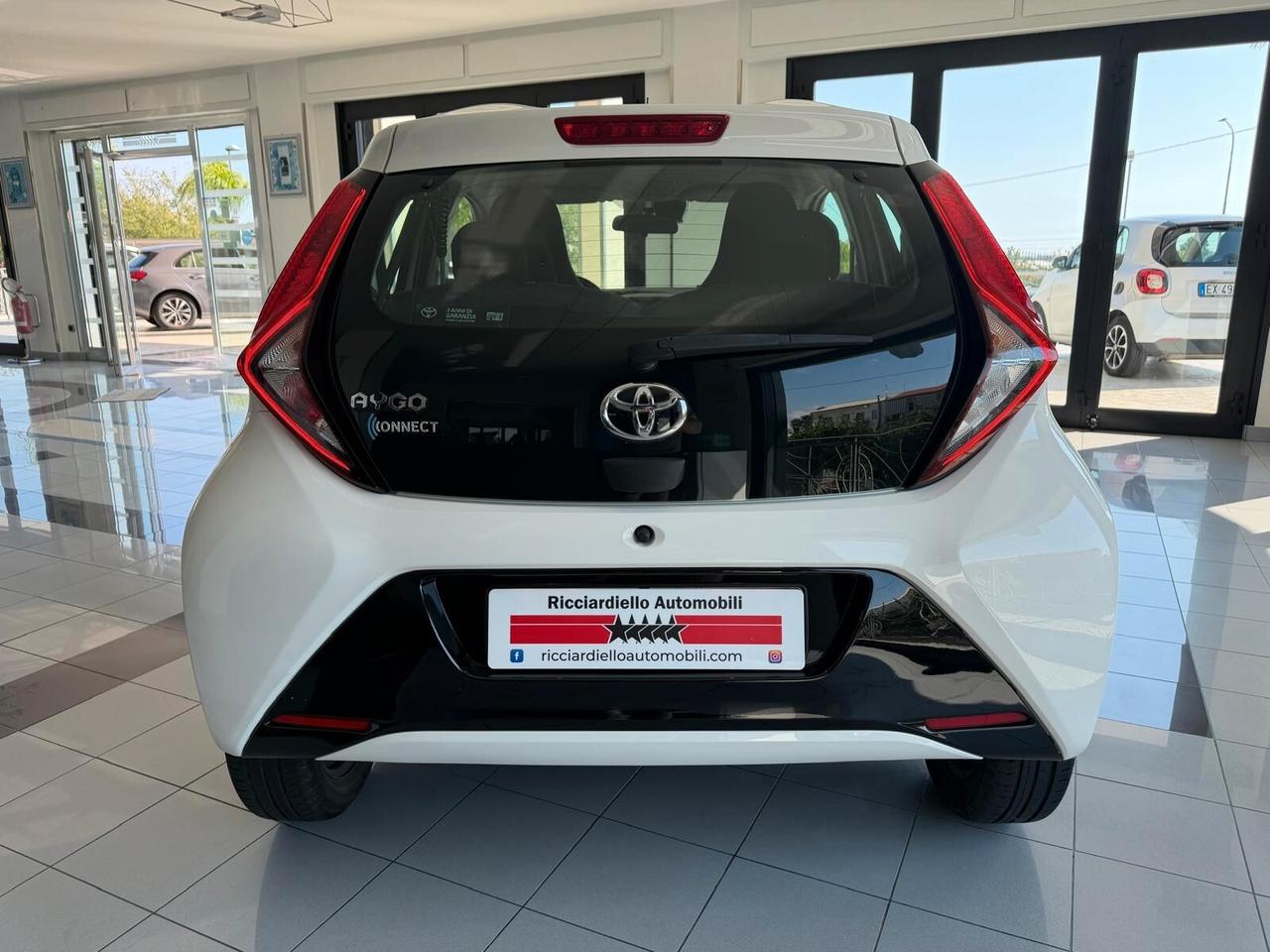 Toyota Aygo Connect 1.0 VVT-i 72Cv 5p x-cool