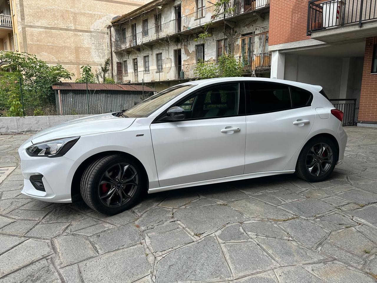 Ford Focus 1.5 EcoBlue 120 CV 5p. ST-Line