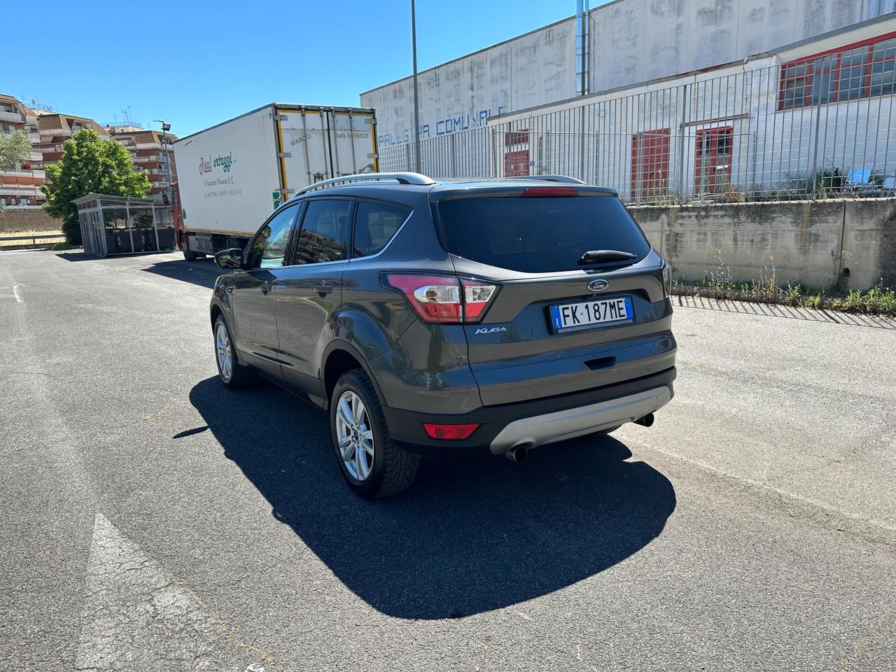Ford Kuga 1.5 TDCI 120 CV S&S 2WD Powershift Titanium