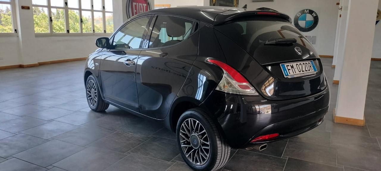 Lancia Ypsilon 1.3 MJT 16V 95 CV 5 porte S&S Gold