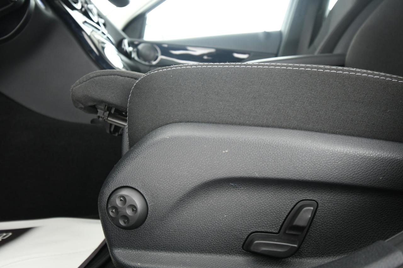 Mercedes-Benz C SW 300 de eq-power Business Extra auto CAMERA+ACC+FULL LED