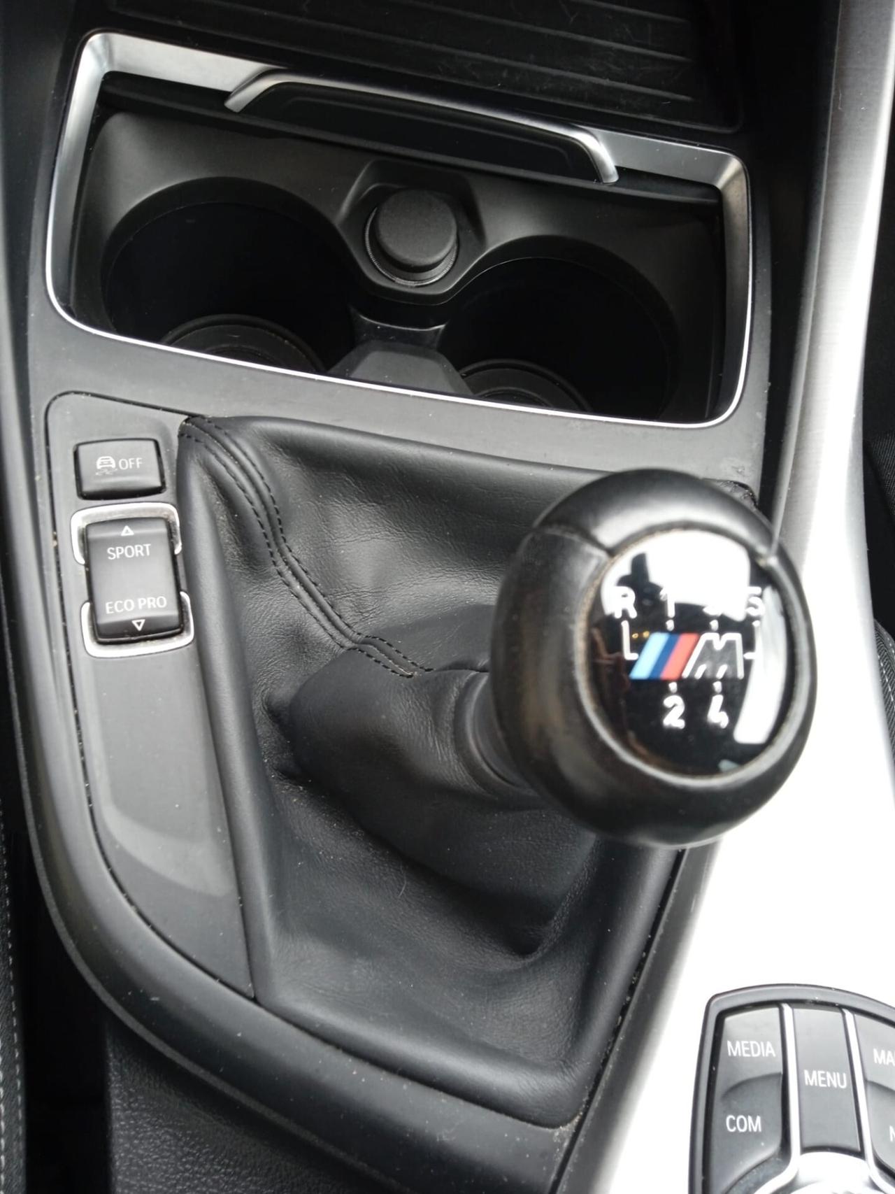 Bmw 118 M SPORT PACK SHADOW 18" SENS PARK DOPPI SEDILI RISCALDATI CRUISE CONTROL NAVY IN ARRIVO OPZIONABILE