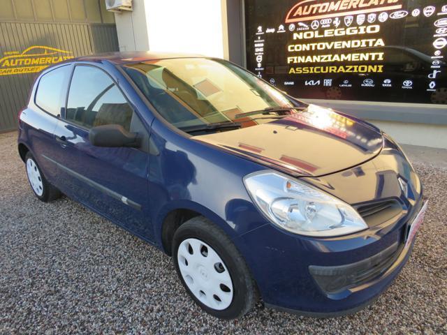RENAULT Clio 1.2 16V 65CV 3 porte 4U Pack