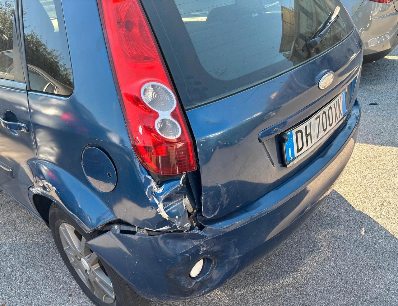 Ford Fiesta 1.4 TDCi 5p. Ghia