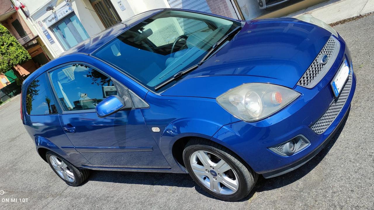 Ford Fiesta 1.2 16V 3p. Clever