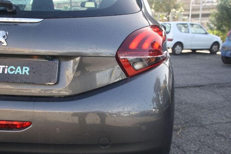 Peugeot 208 Allure PureTech 82cv