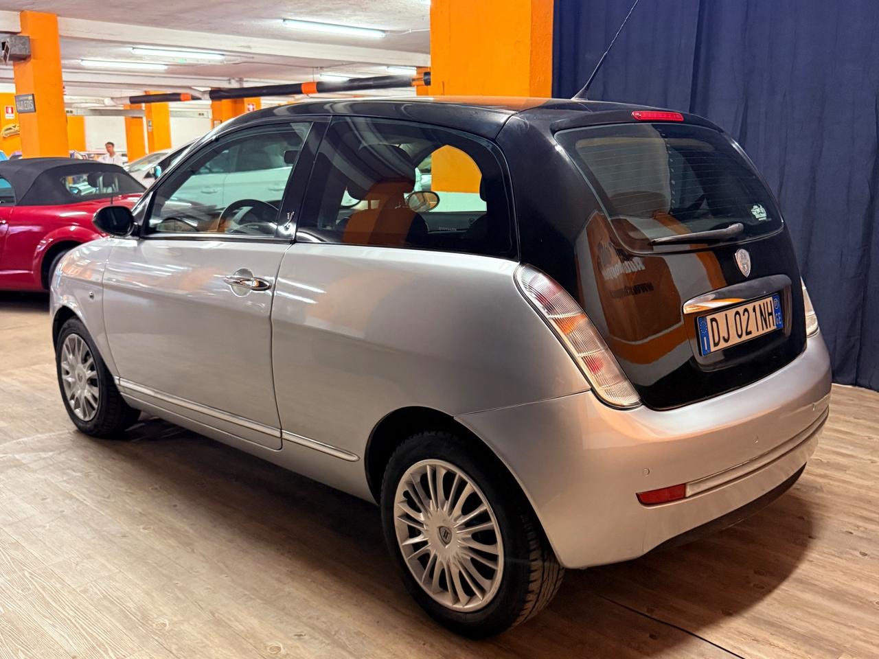 BELLISSIMA LANCIA YPSILON CON SOLI 56.412 KM
