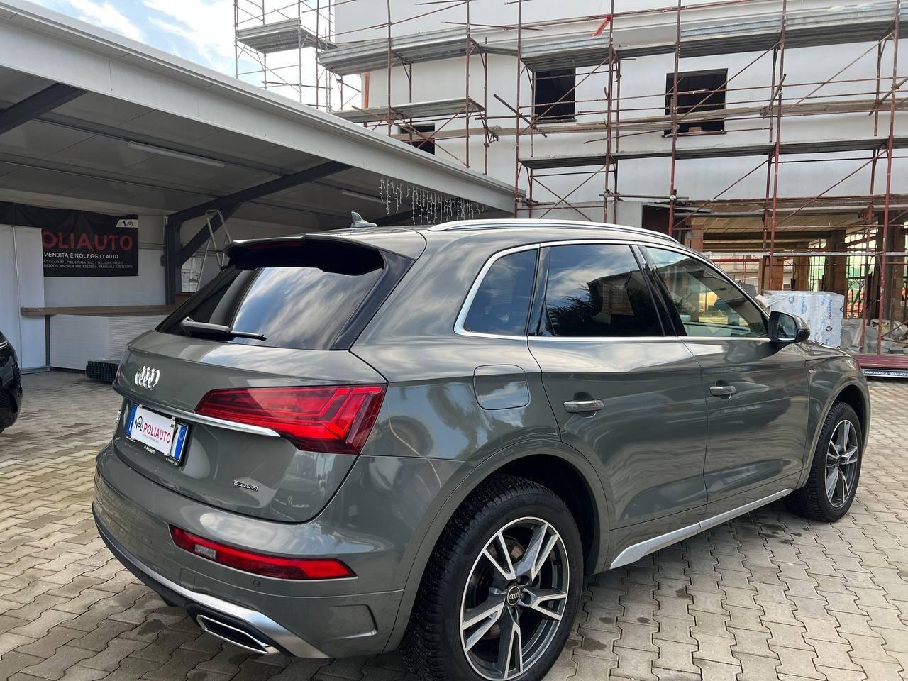 Q5 2.0 tdi mhev Identity Black quattro s-tronic