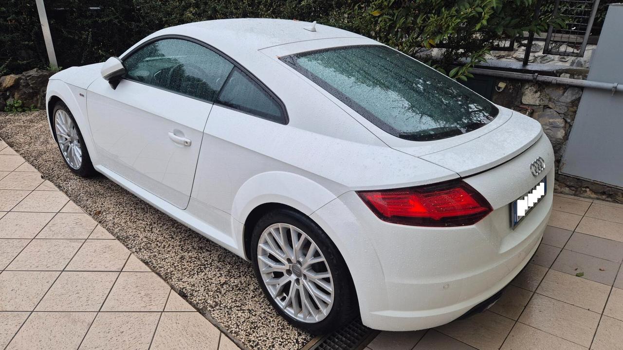 Audi TT Coupé 2.0 TDI ultra S line PARI AL NUOVO!