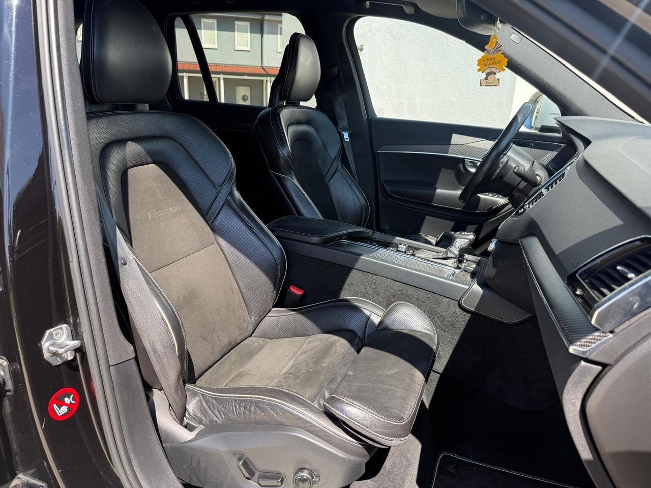 Volvo XC90 D5 AWD R-DESIGN 7 posti