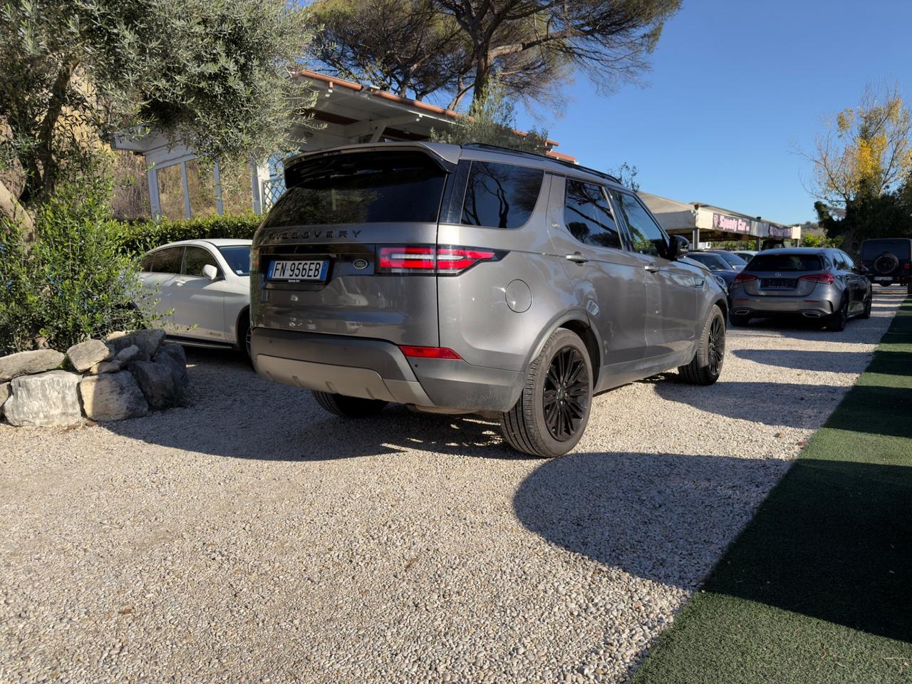 Land Rover Discovery 2.0 TD4 180 CV SE