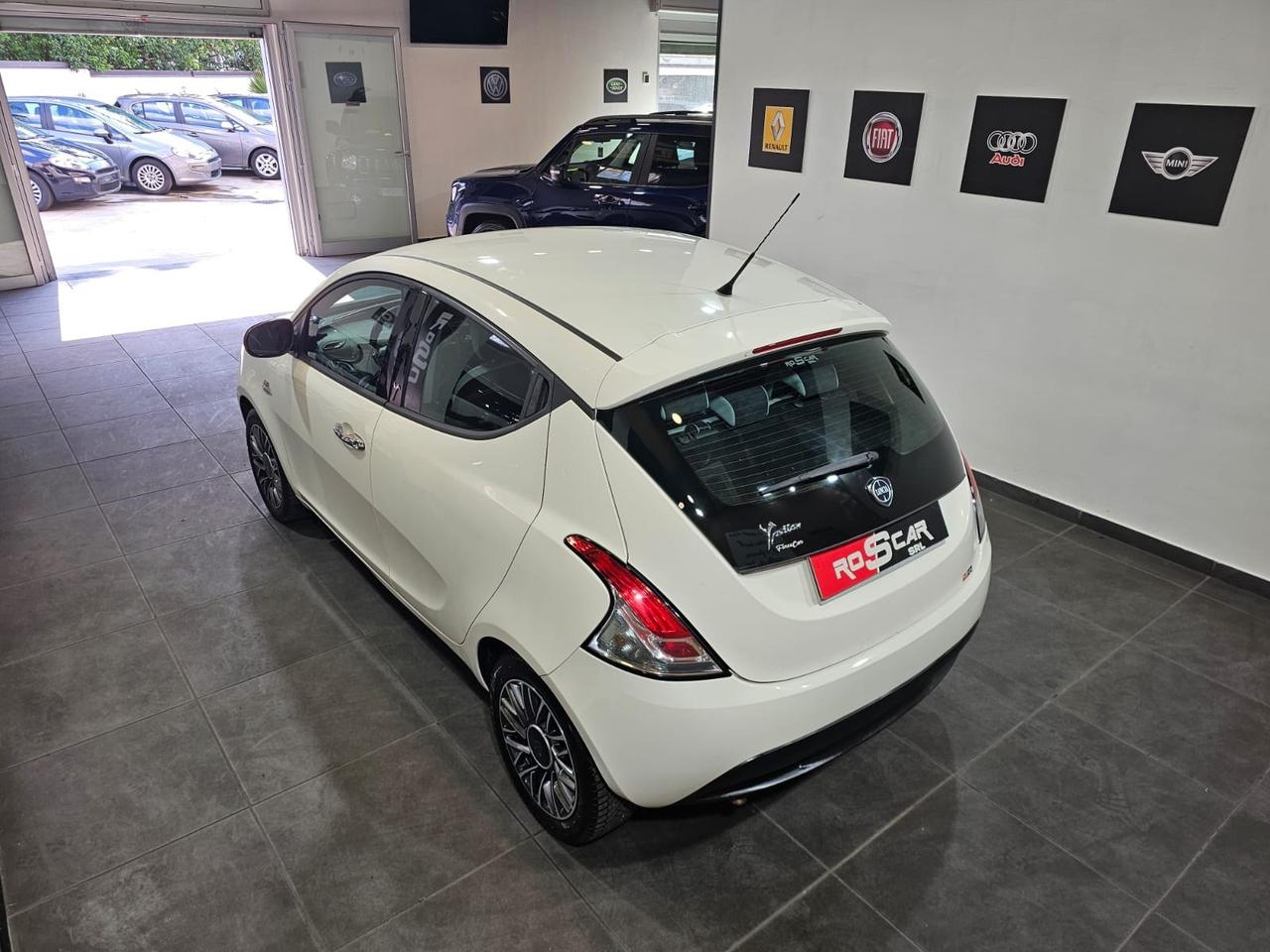 Lancia Ypsilon 1.2 69 CV 5 porte GPL Ecochic Gold