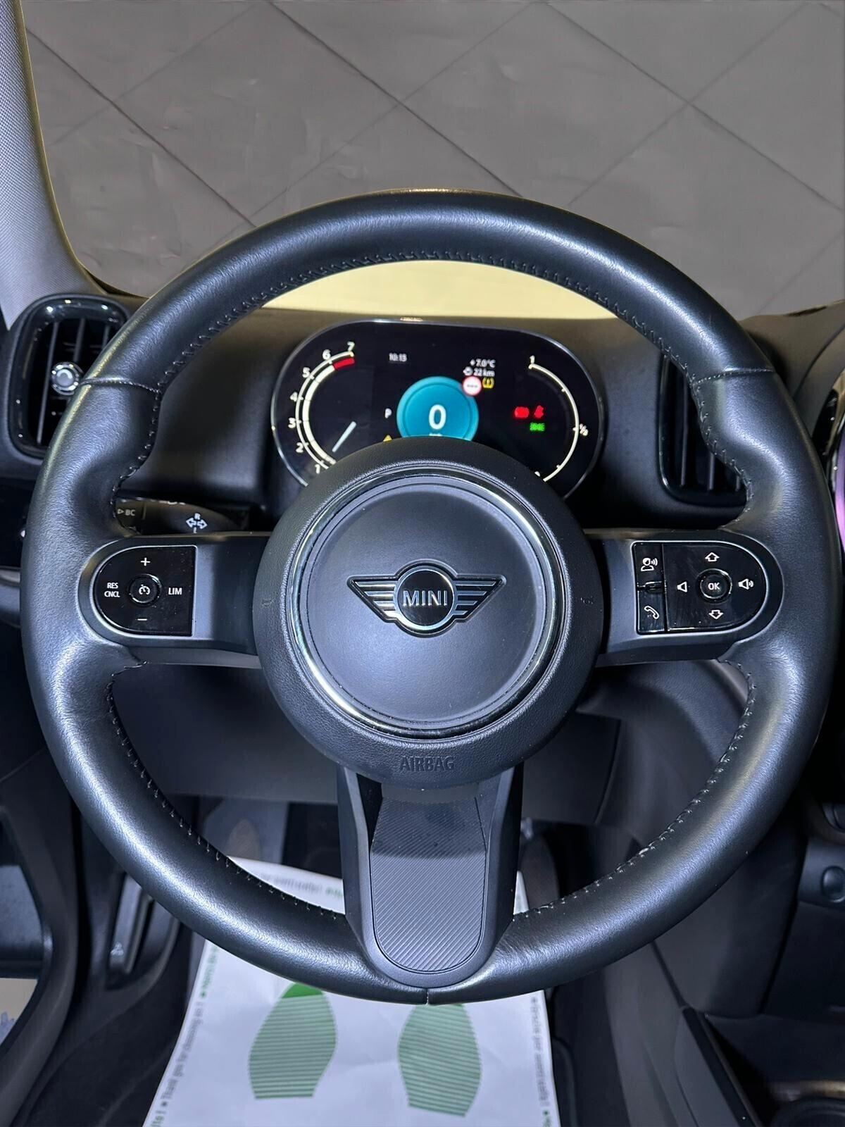 Mini Cooper Countryman 1.5 Essential AUTO IVA ESPOSTA