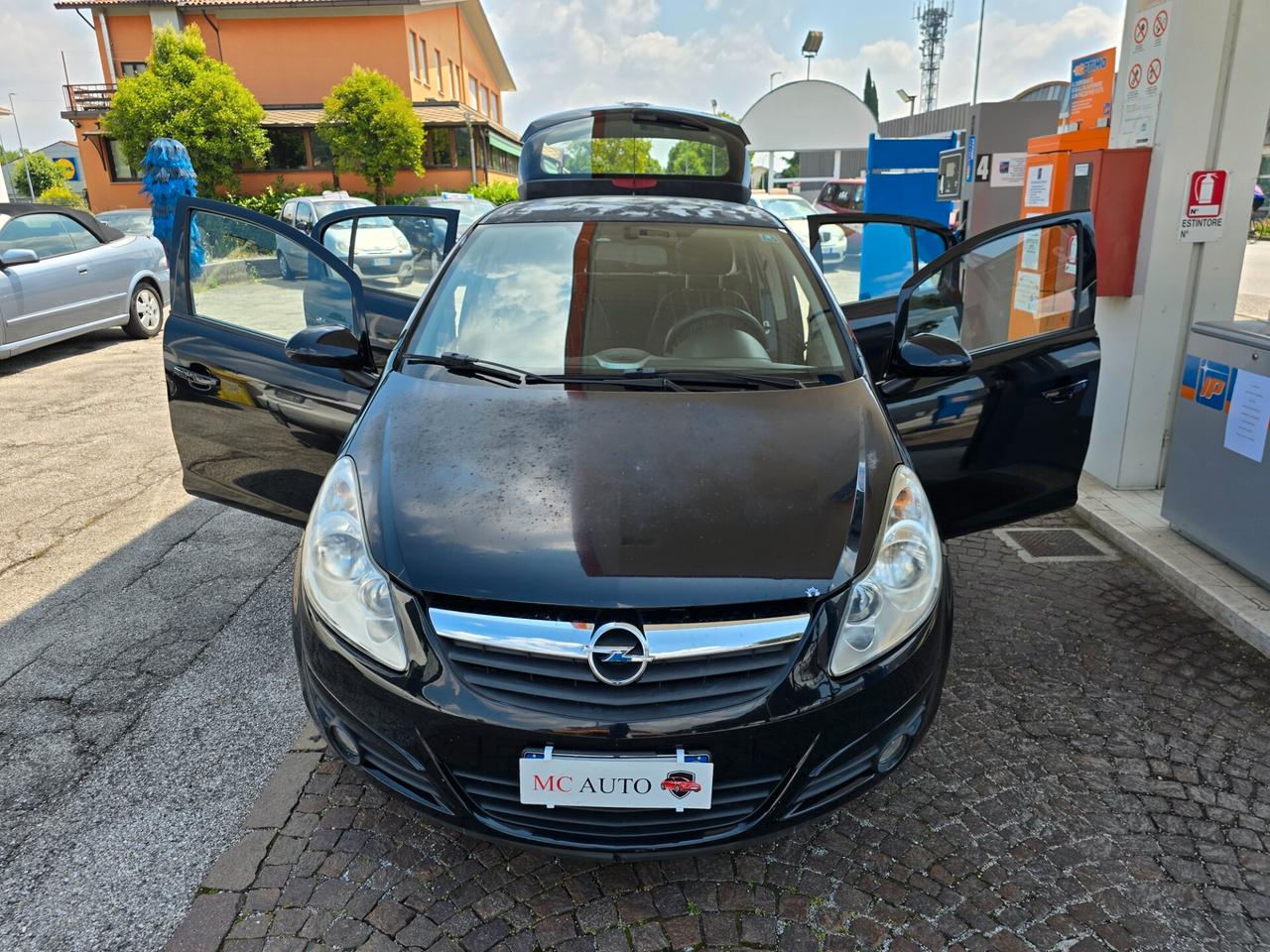 Opel Corsa 1.2 5 porte con 271.000km