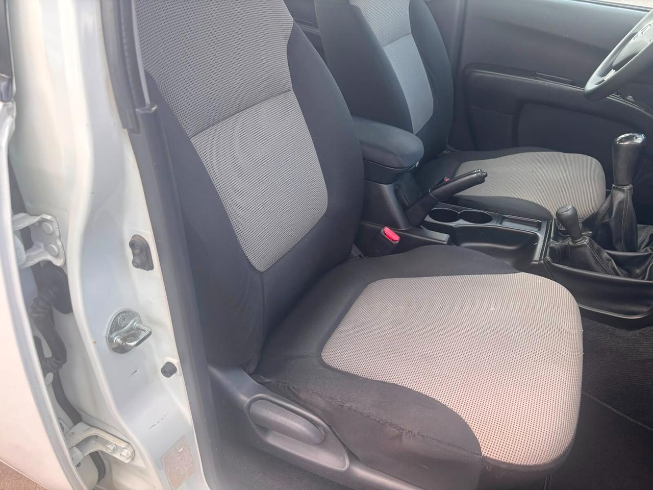 Mitsubishi L200 2.4 DI-D/154CV Club Cab Inform