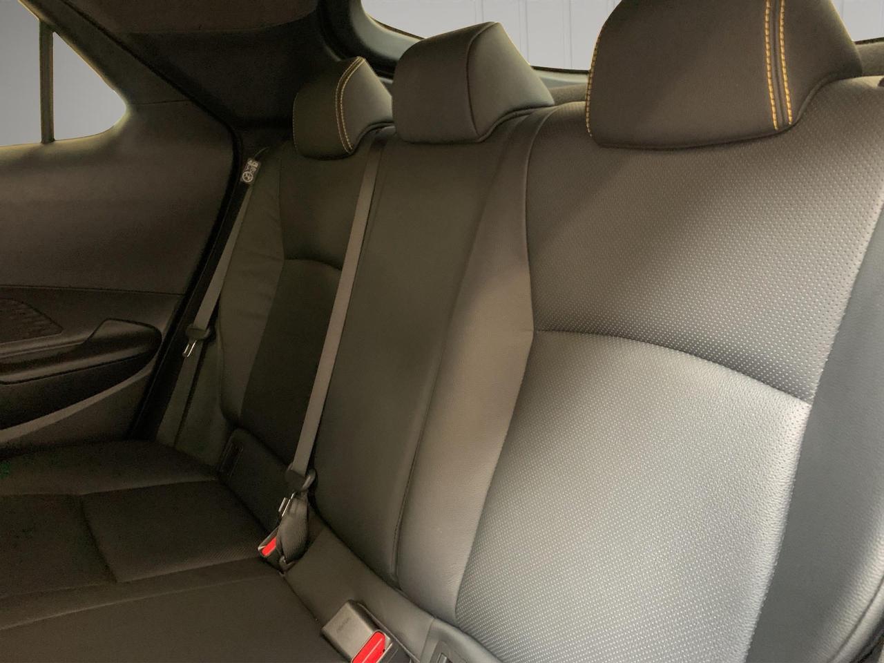 Toyota C-HR 2.0 phev Lounge Premiere fwd e-cvt