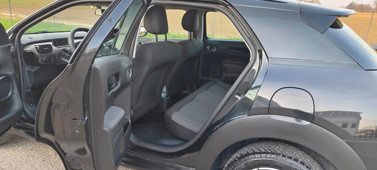 Citroen C4 Cactus BlueHDi 100 Shine