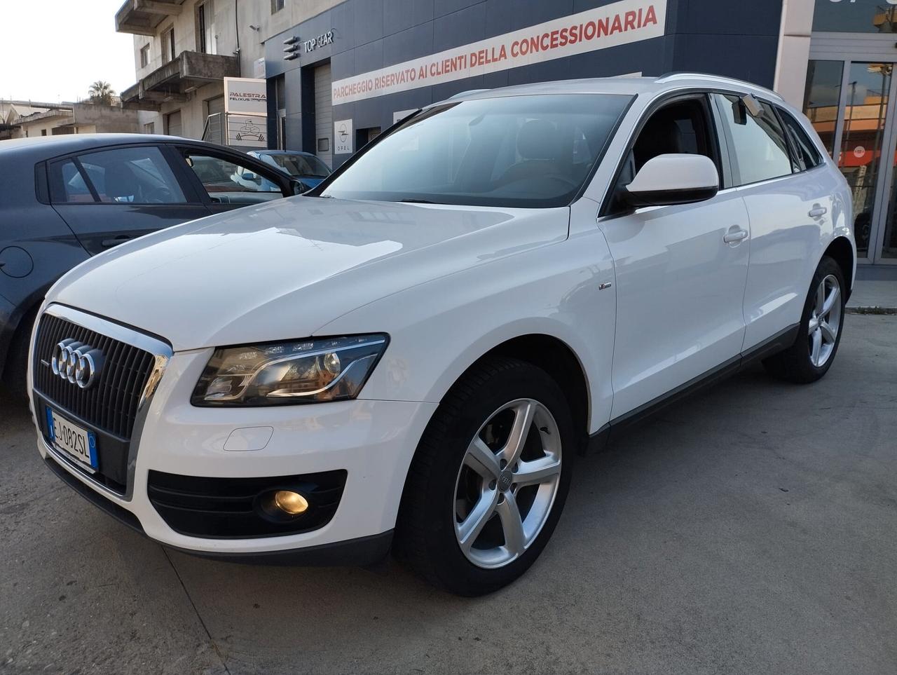 Audi Q5 2.0 TDI 143 CV quattro