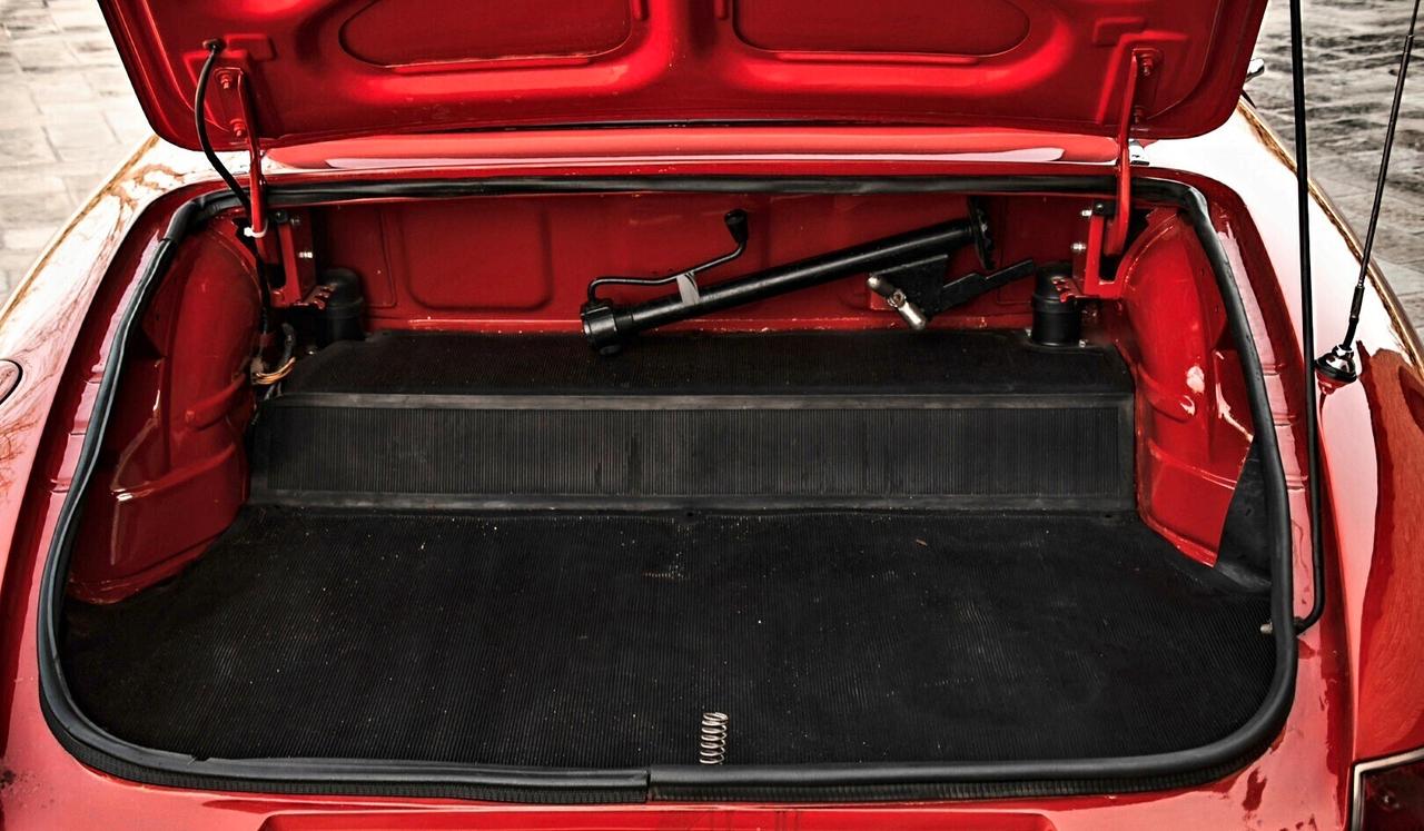 Alfa Romeo Spider Duetto osso di seppia 1750