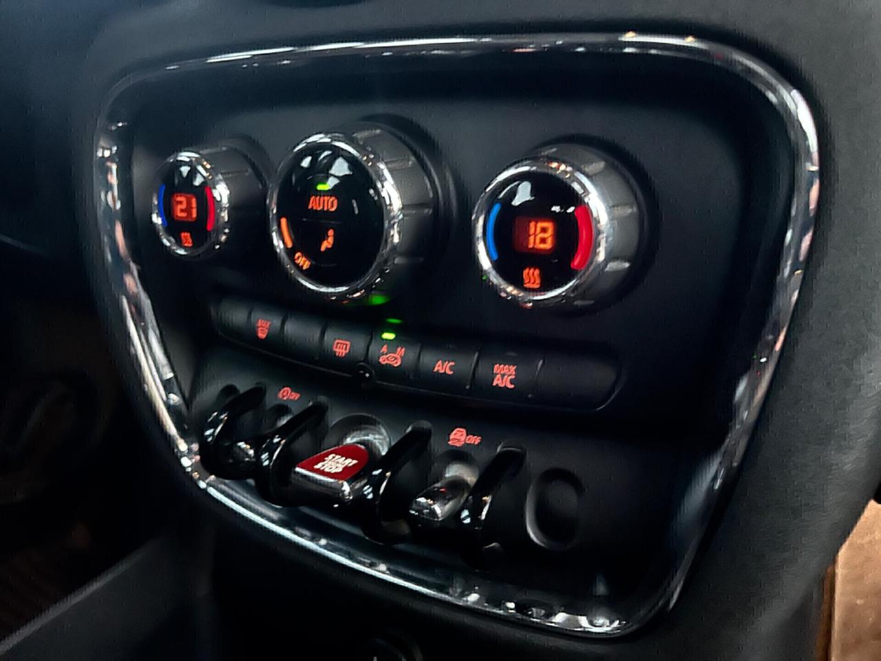 Mini One Clubman Mini 1.5 CRONOLOGIA TAGLIANDI