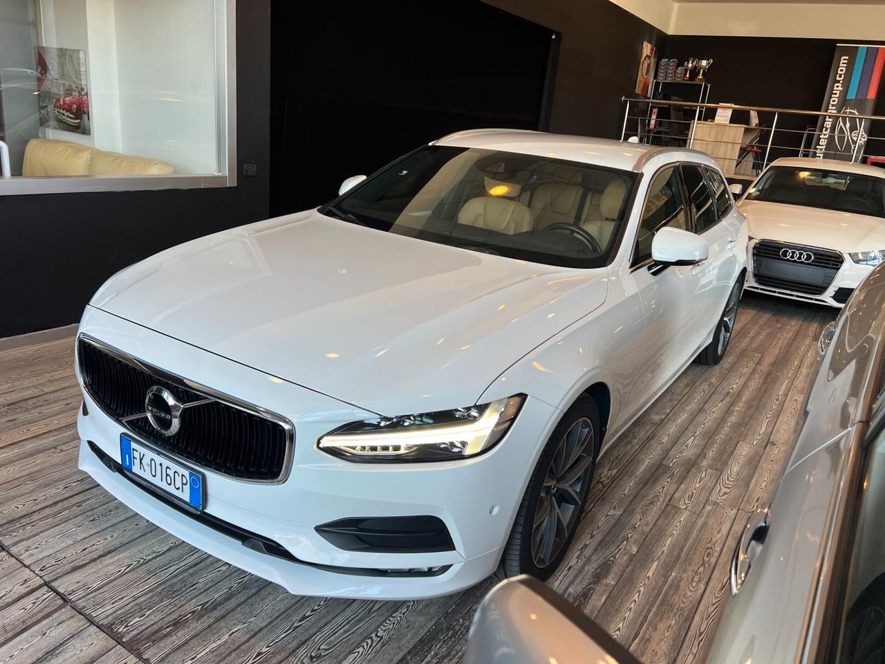 Volvo V90 D4 AWD Geartronic Momentum/TAGLIANDI UFFICIALI