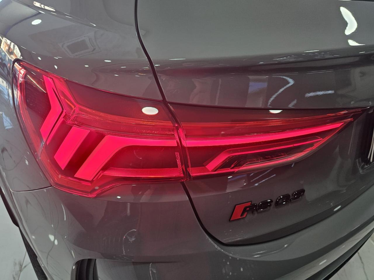 NUOVA AUDI RSQ3 SPORTBACK 2.5 BENZ 400CV S-TRONIC PACK BLACK ESTERNO