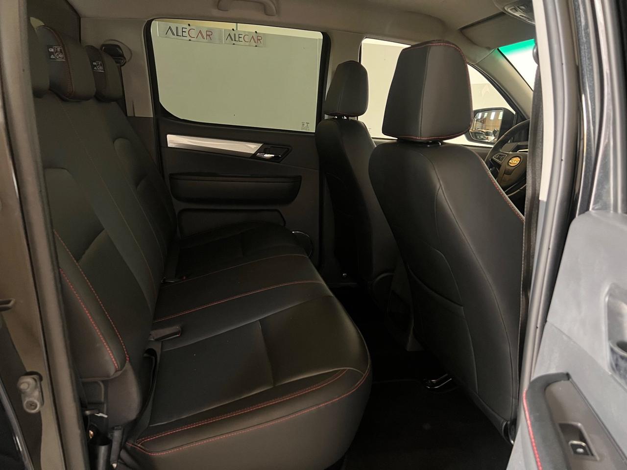 Evo Cross 4 Evo Cross 4 2.0 Turbo Diesel Doppia Cabina 4x4 (Prezzo piu' IVA)