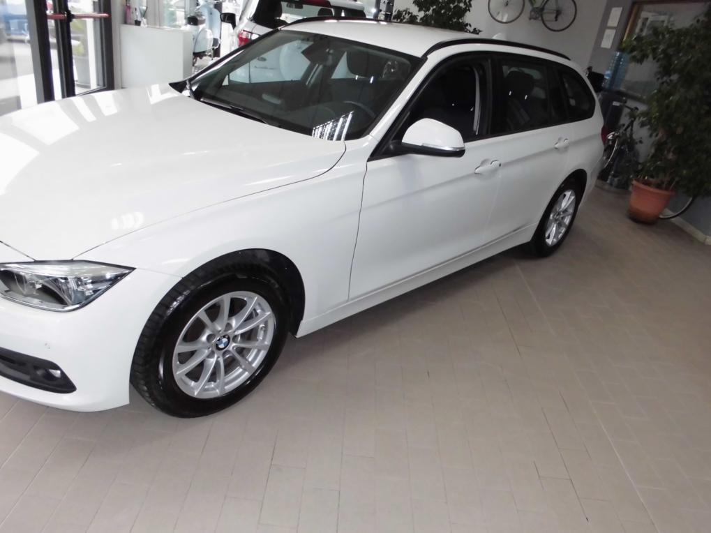 Bmw 320 320d xDrive Touring Business Advantage