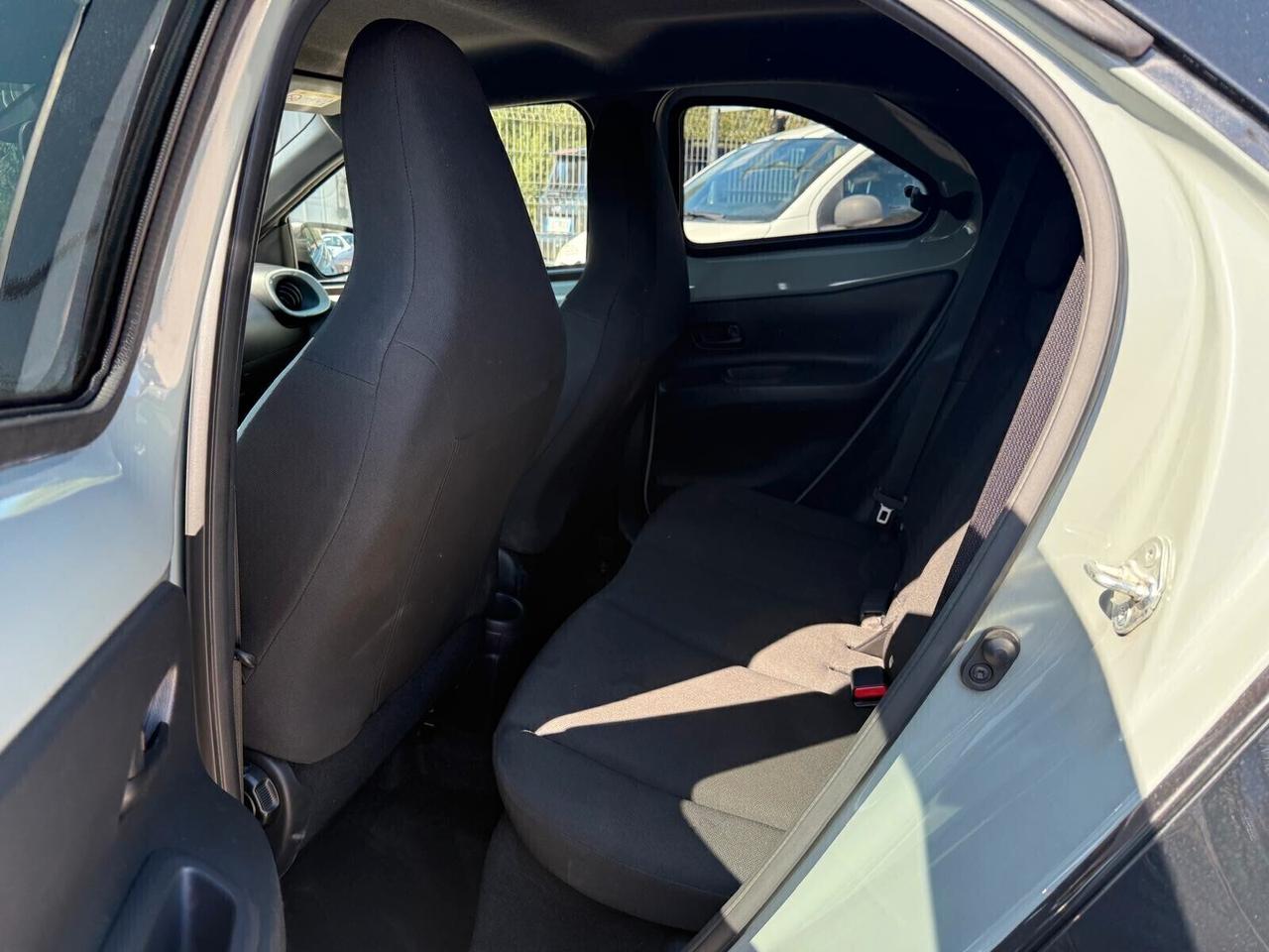 Toyota Aygo X 1.0 VVT-i 72 CV 5 porte Trend S-CVT ADATTA A NEO PATENTATI