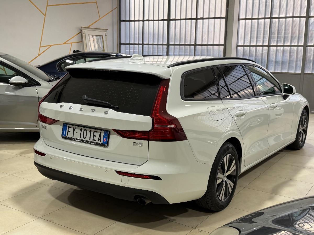 VOLVO - V60 - D3 Geartronic R-design