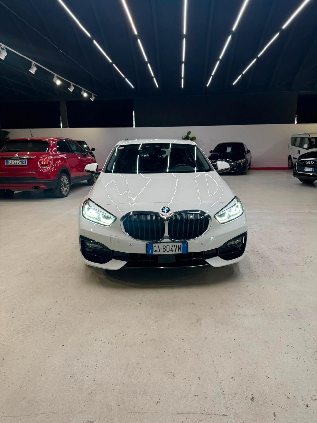 Bmw 116 116d 5p. Msport