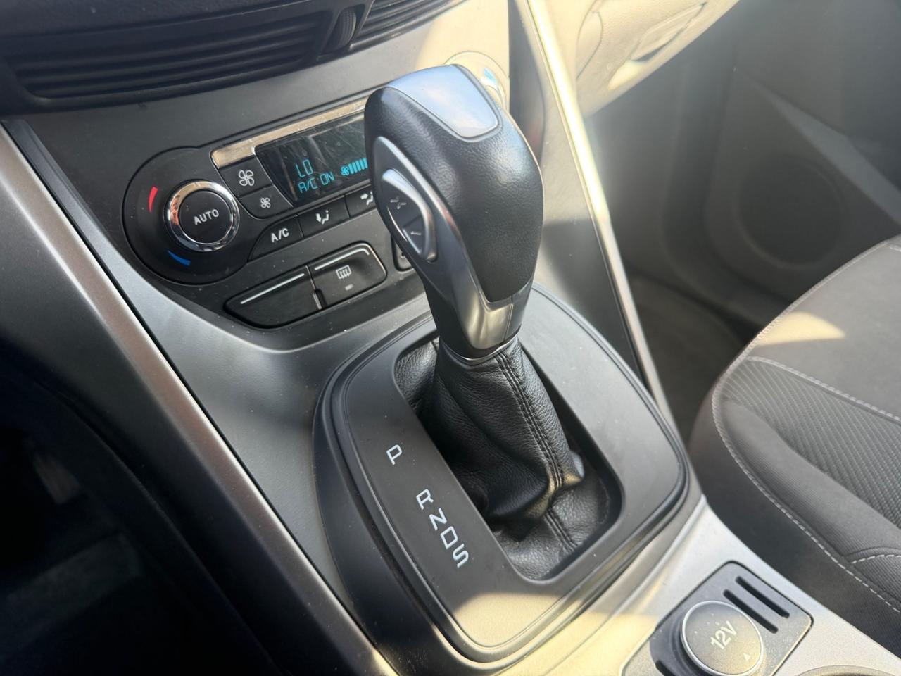 Ford Kuga 2.0 TDCI 140 CV 4WD Powershift Business